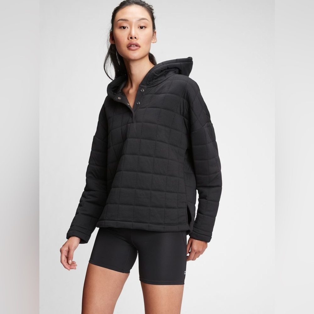 Gap Fit Quilted Jacquard Hoodie in Black